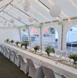 Zelt 5x8m für ca. 50 Personen